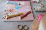Omalovánky s pastelkami Zahrada Rosa Little Dutch