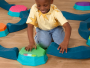 Překážková dráha se stupínky hudební Balance & Groove B-Toys